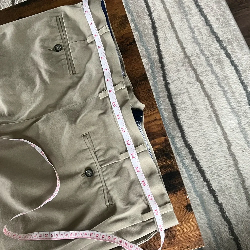 Croft & Barrow Men's Khaki Chinos